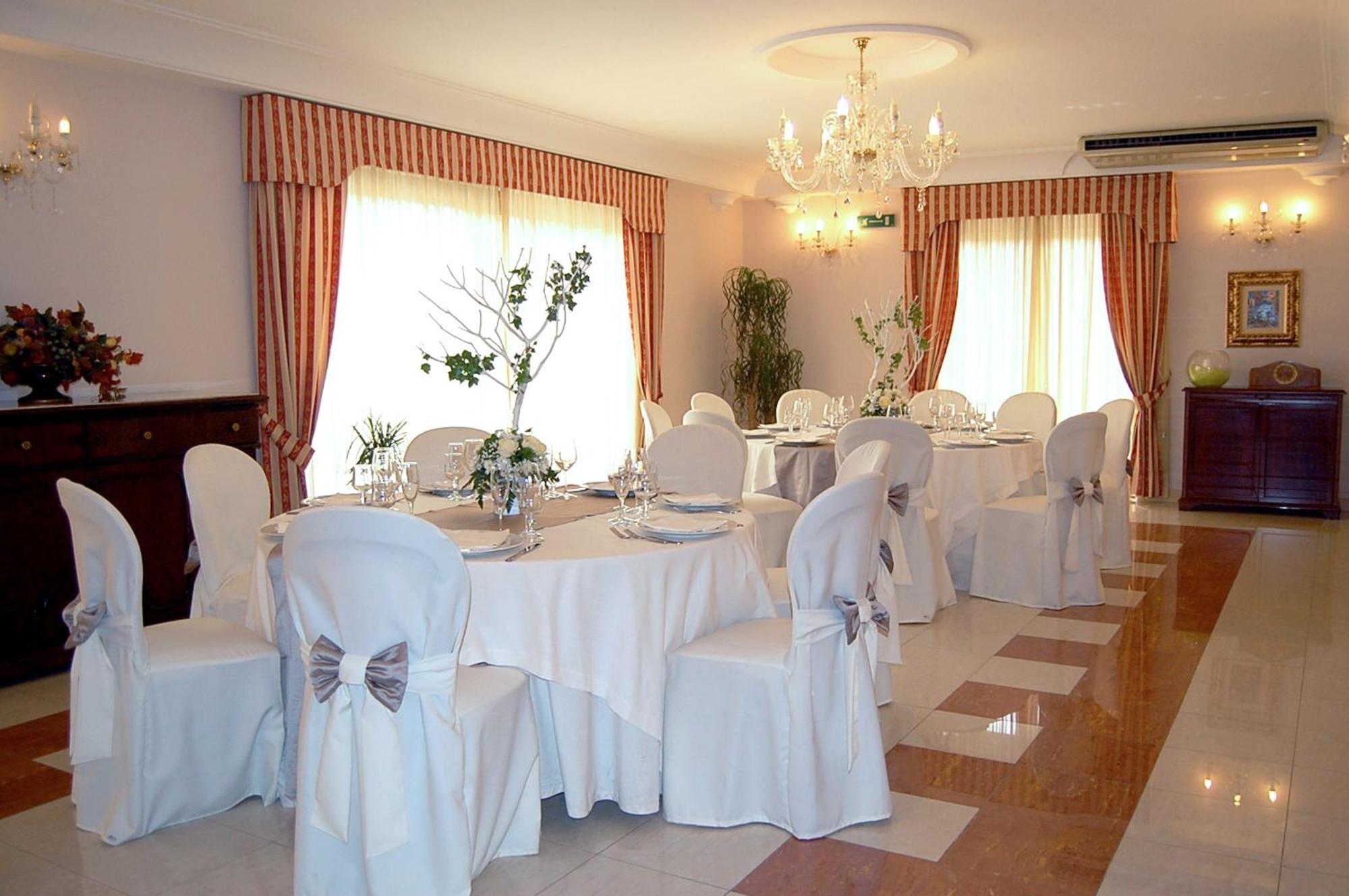 Hotel Ristorante Donato Calvizzano Dış mekan fotoğraf