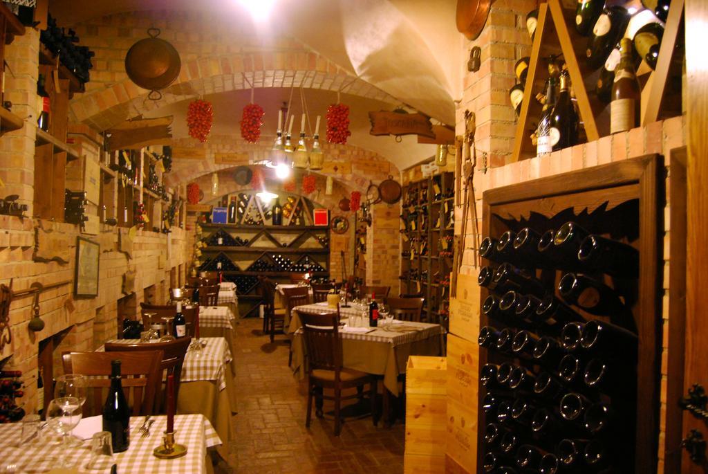 Hotel Ristorante Donato Calvizzano Dış mekan fotoğraf