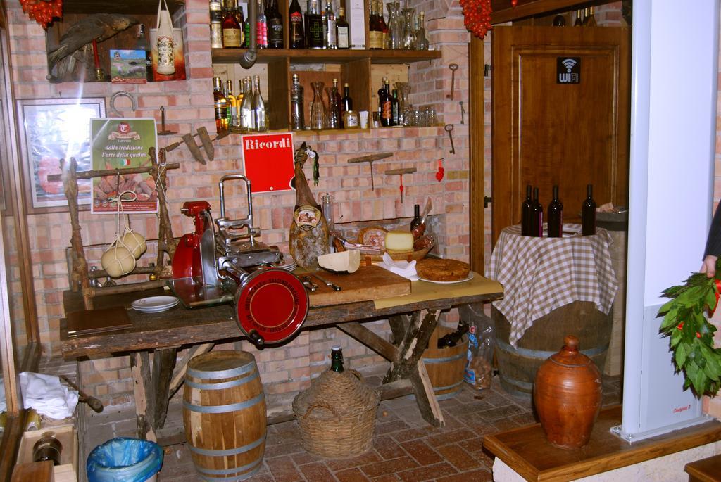 Hotel Ristorante Donato Calvizzano Dış mekan fotoğraf