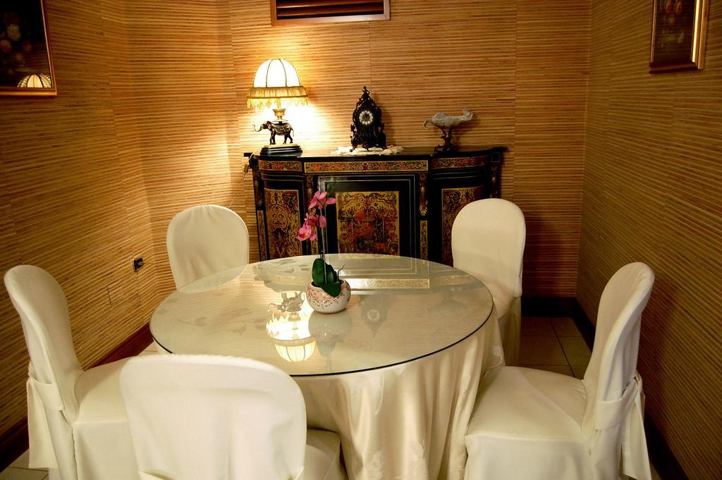 Hotel Ristorante Donato Calvizzano Dış mekan fotoğraf