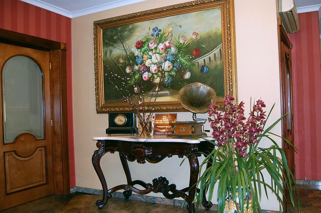 Hotel Ristorante Donato Calvizzano Dış mekan fotoğraf