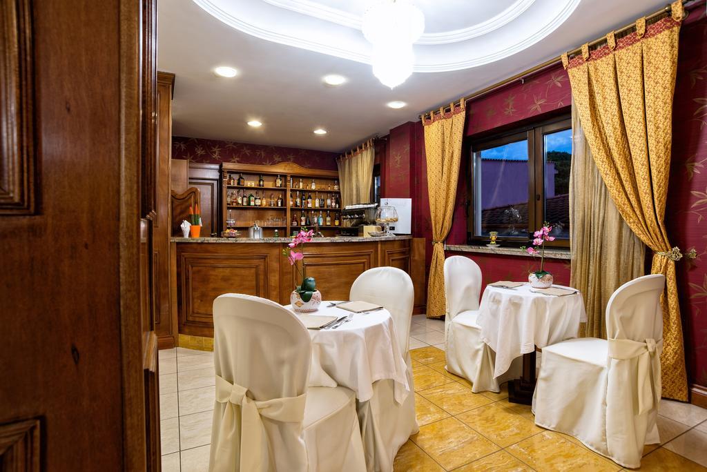Hotel Ristorante Donato Calvizzano Dış mekan fotoğraf