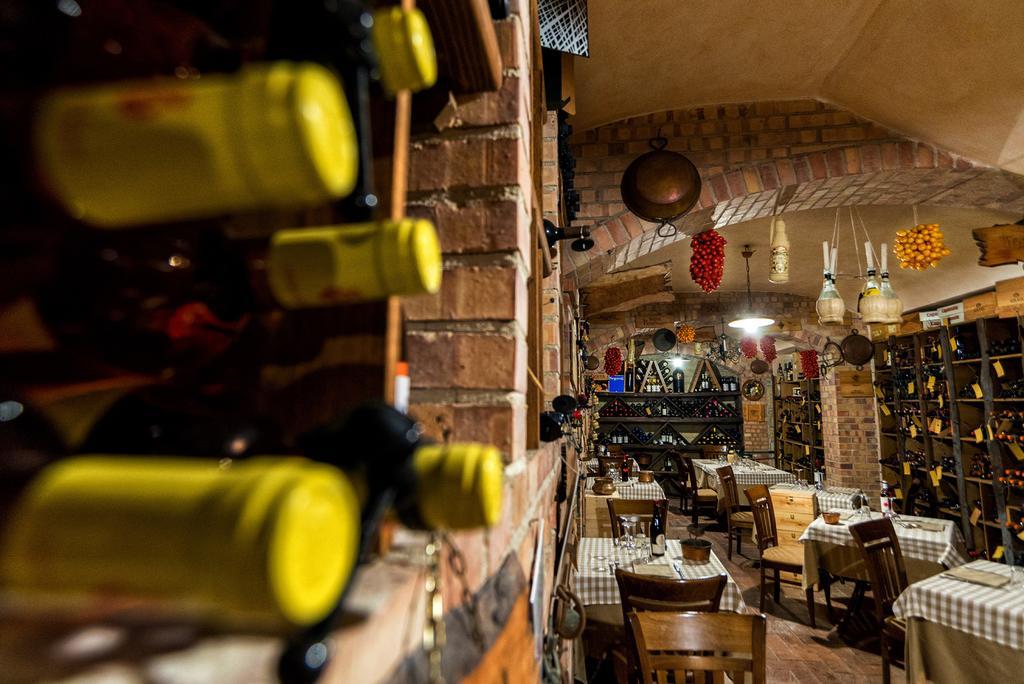 Hotel Ristorante Donato Calvizzano Dış mekan fotoğraf